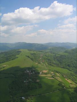 Letecké snímky našej obce z roku 2004 Letecké snímky našej obce z roku 2004