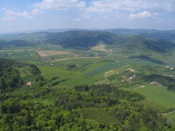 Letecké snímky našej obce z roku 2004 Letecké snímky našej obce z roku 2004